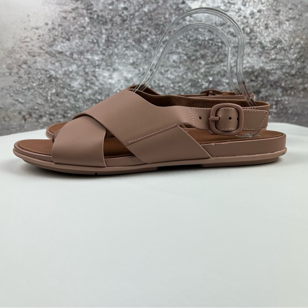 534aub Fitflop Elegant Women's nude Sandals
Size 10 - Picture 3 of 10